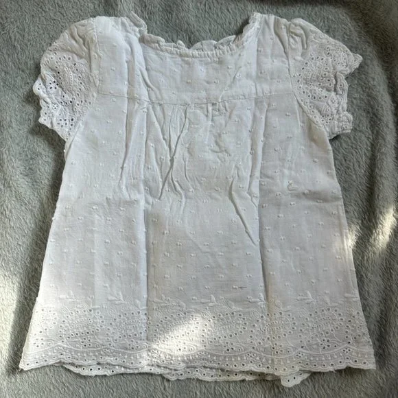 Like New Baby Girl Short Sleeve Peasant Top White Eyelet Hem Accent Sz 3T - Picture 5 of 6